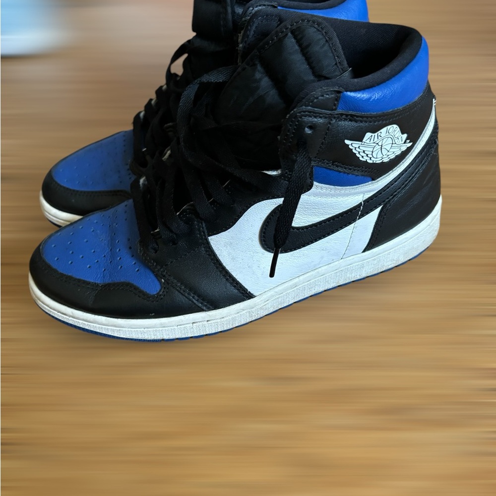 Air Jordan 1 Retro High “Royal Toe” - Picture 3 of 4